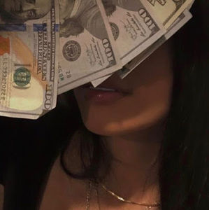 Meet your Posher, Karla